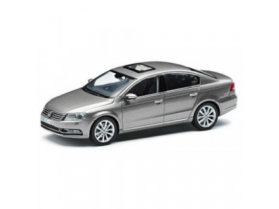 Модель автомобиля Volkswagen Passat Saloon, Scale 1:43, Brown, артикул 3AE099300A8X